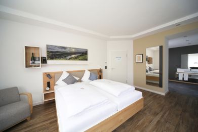doppelzimmer-001.jpg