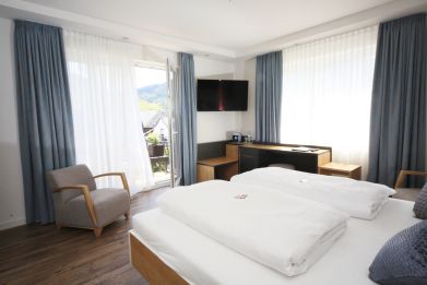 doppelzimmer-mit-balkon-005.jpg